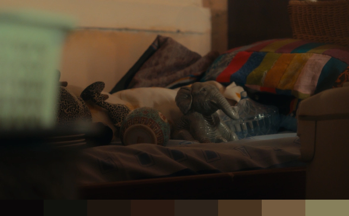 Table For One Frame Palette 6